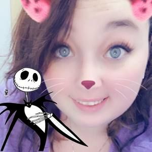 Meet your Posher, Desiree